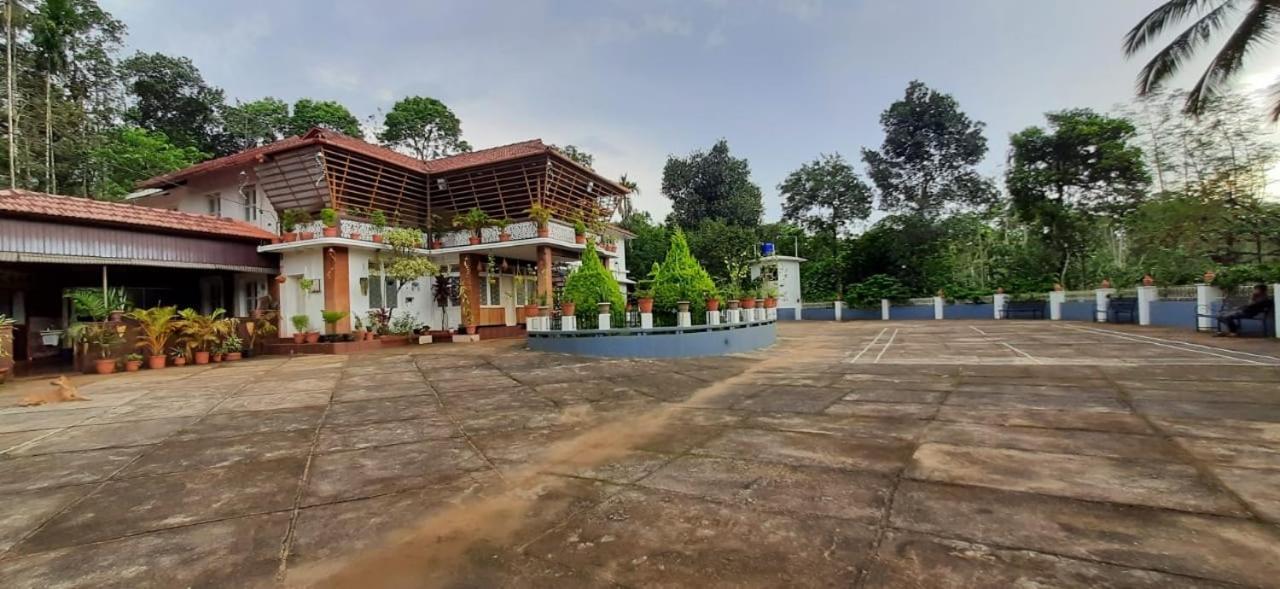 Pepper Valley Resort Kalpetta Exterior photo